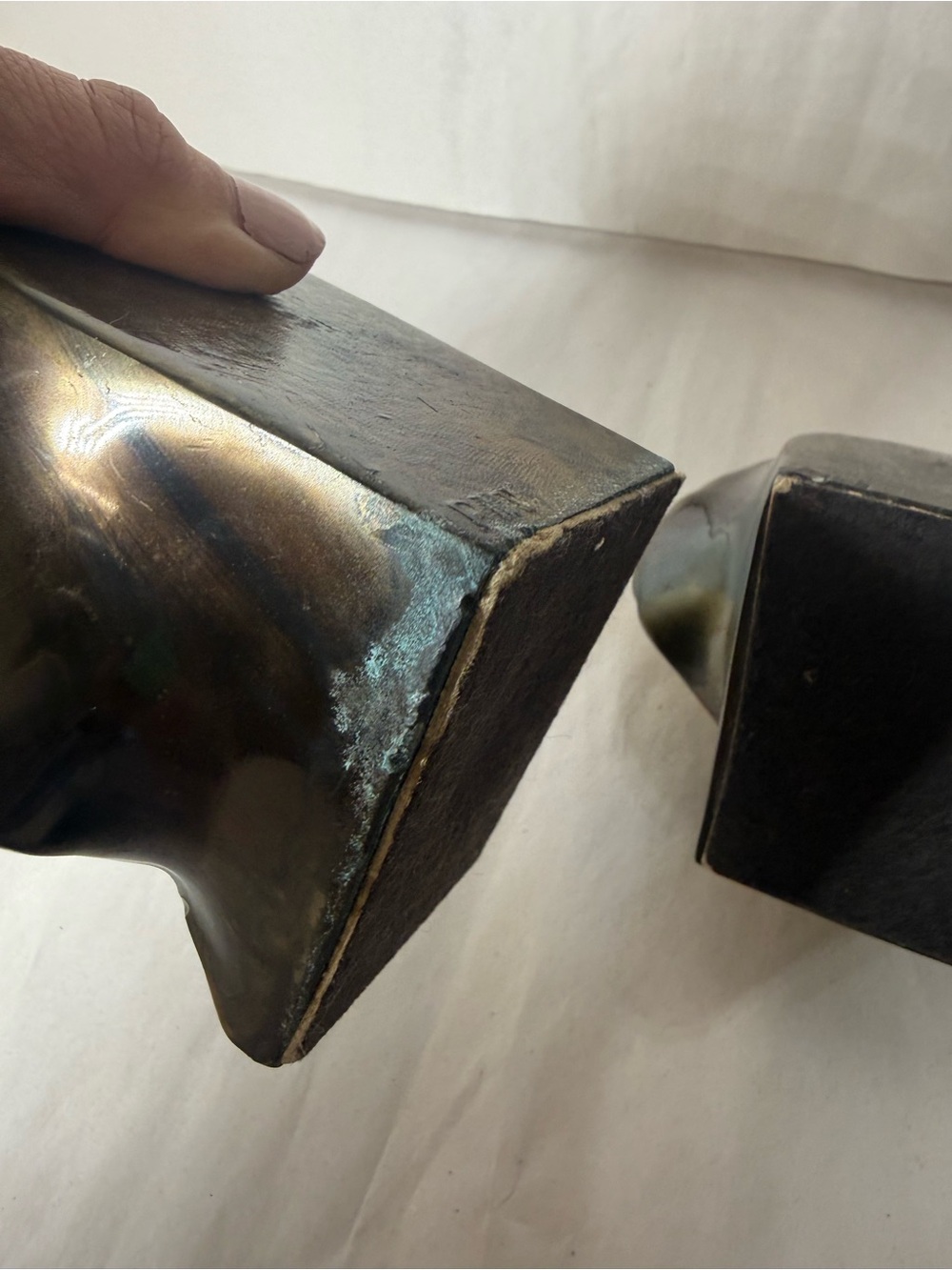 Brass Shell Decorative Bookends - Picture 6 of 10